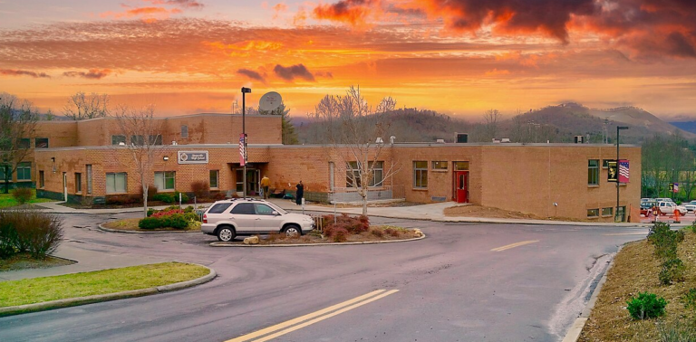 hayesville-hs-photo